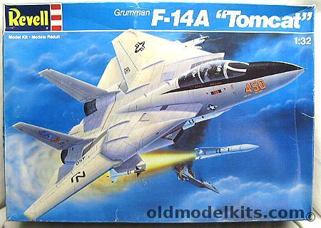 Revell 1/32 Grumman F-14A Tomcat - VF-124 'Fightertown USA', 4770 plastic model kit